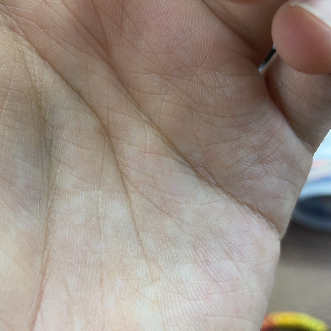 莉***莉聚酯纤维回纹手镯金镯金色两包（4个）+6股50克积土成金