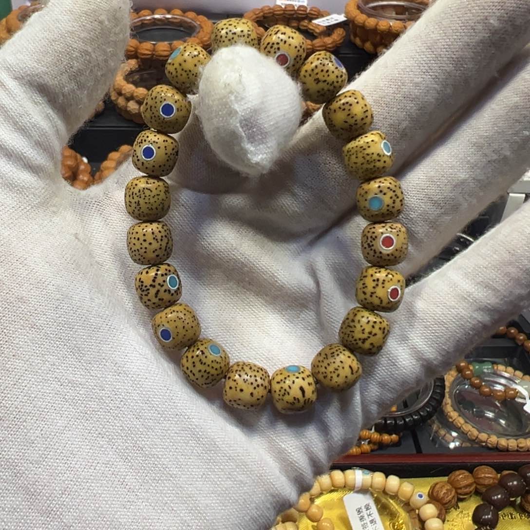 星月菩提手串星月鸡油黄盘过