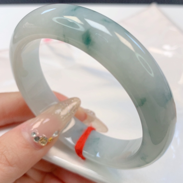 【闪购商品】翡翠手镯未镶嵌54圈