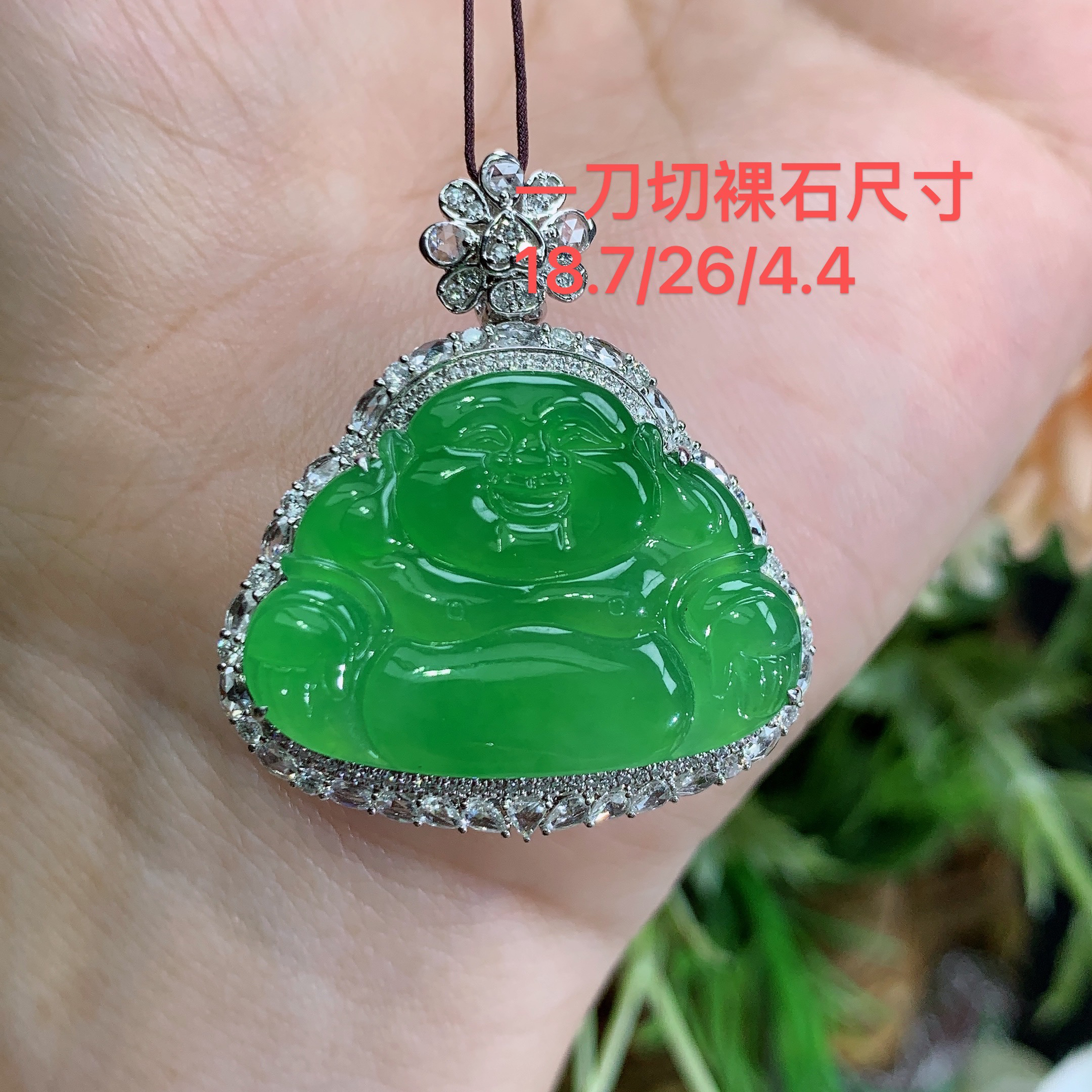 缅甸天然翡翠A货18k高冰起光阳绿佛公吊坠奋尺寸32.7/29/11.4mm
