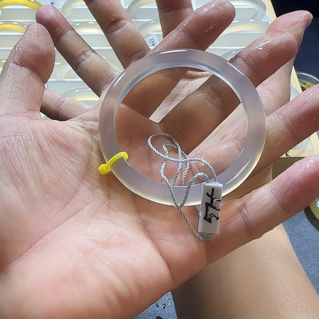 玛瑙/玉髓手镯未镶嵌陌*人