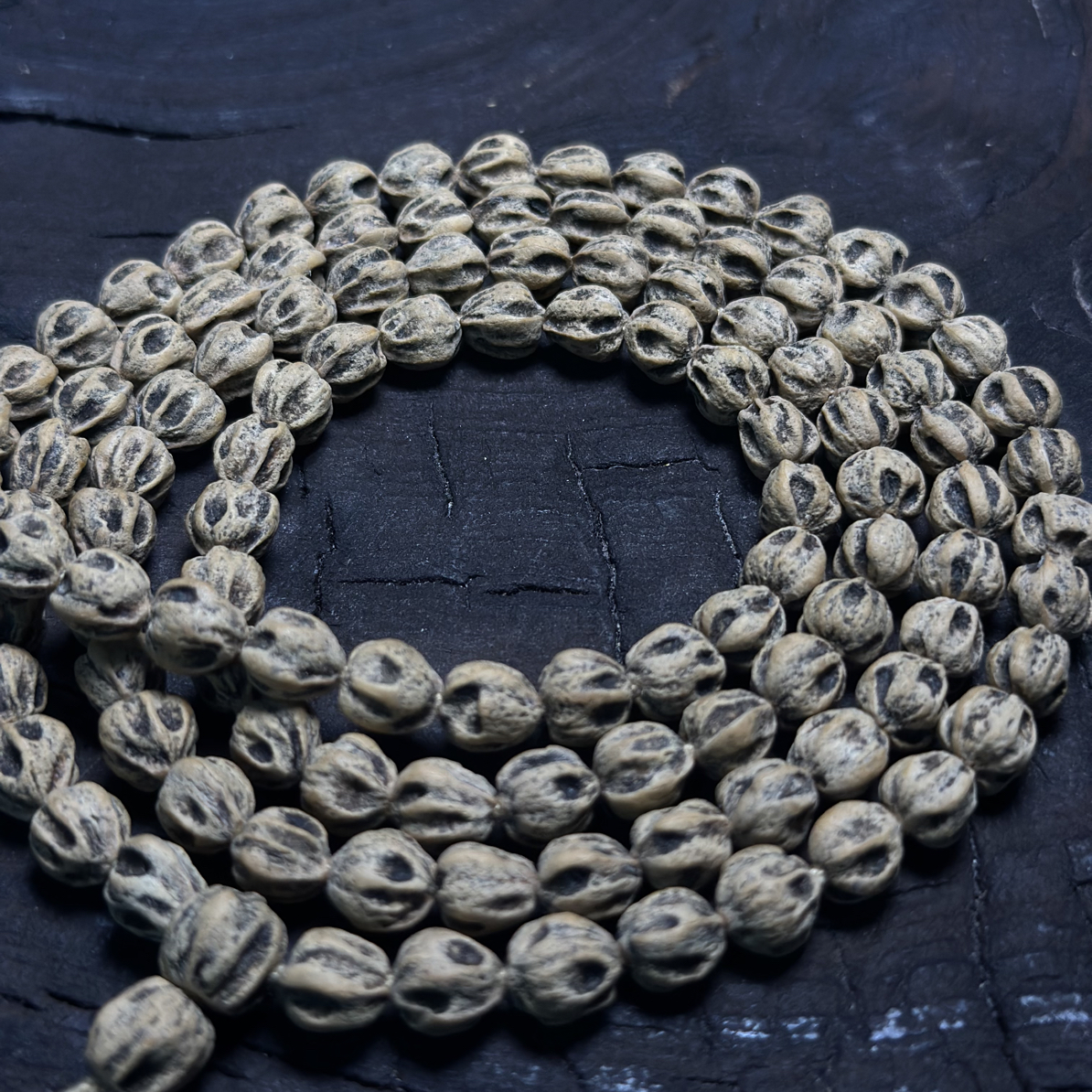 热振百香籽【墨影】大尺寸满鬼陀林高油高密老树籽精挑长串