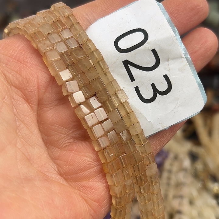 玛瑙/玉髓颈饰合金大*羊