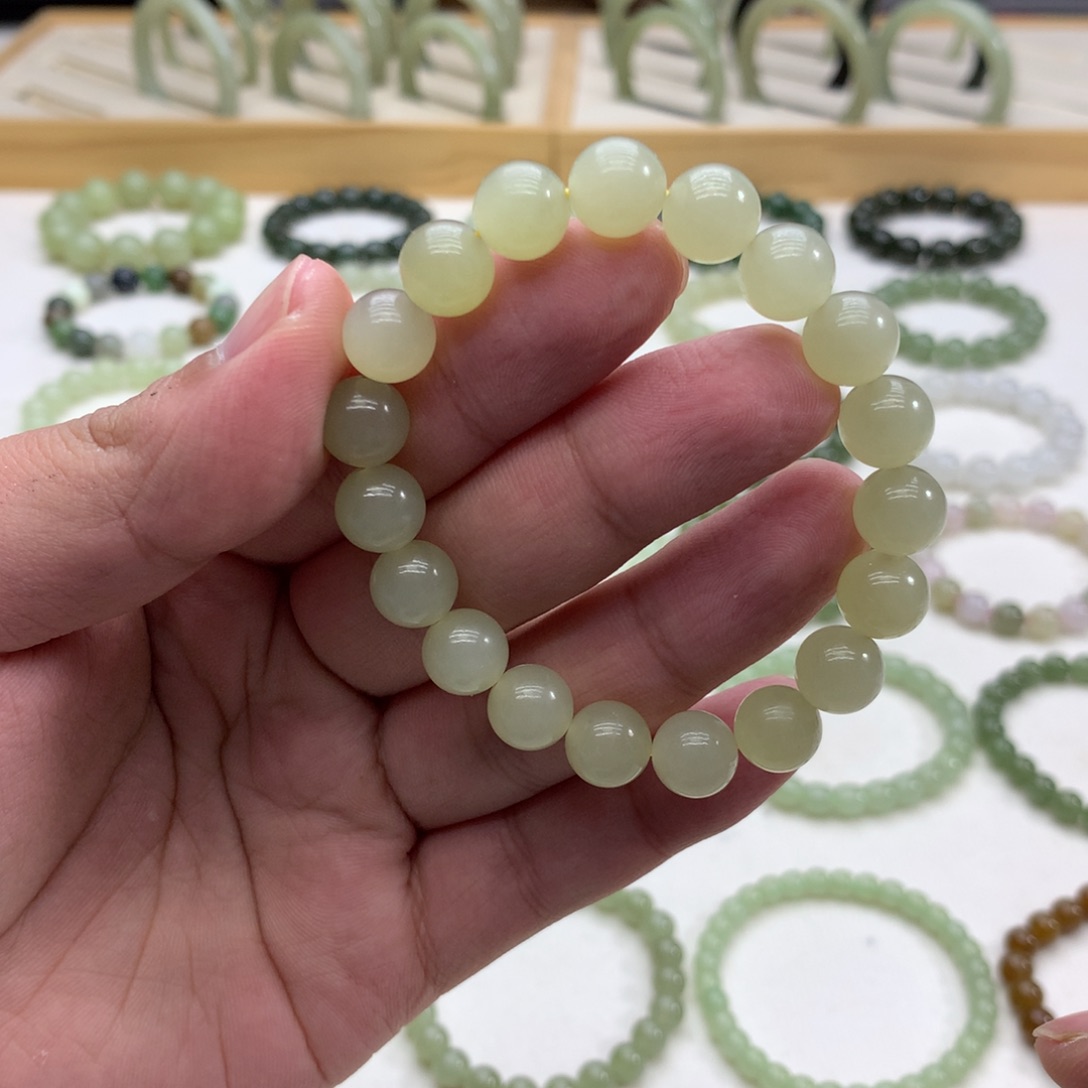 和田玉手串（蜂蜜水9.8）未镶嵌