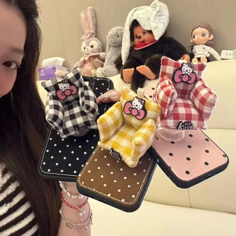 满屏波点猫咪座椅支架适用于iPhone16proman手机壳15少女心14可爱