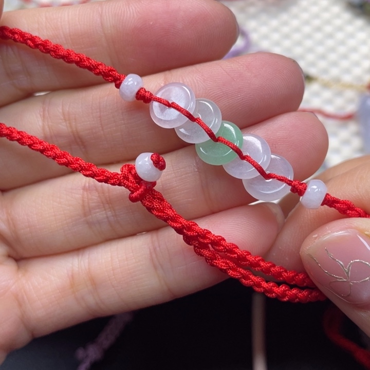 翡翠未镶嵌手绳89909999