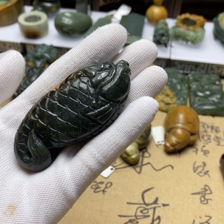 岫岩河磨玉（透闪石质玉）手把未镶嵌