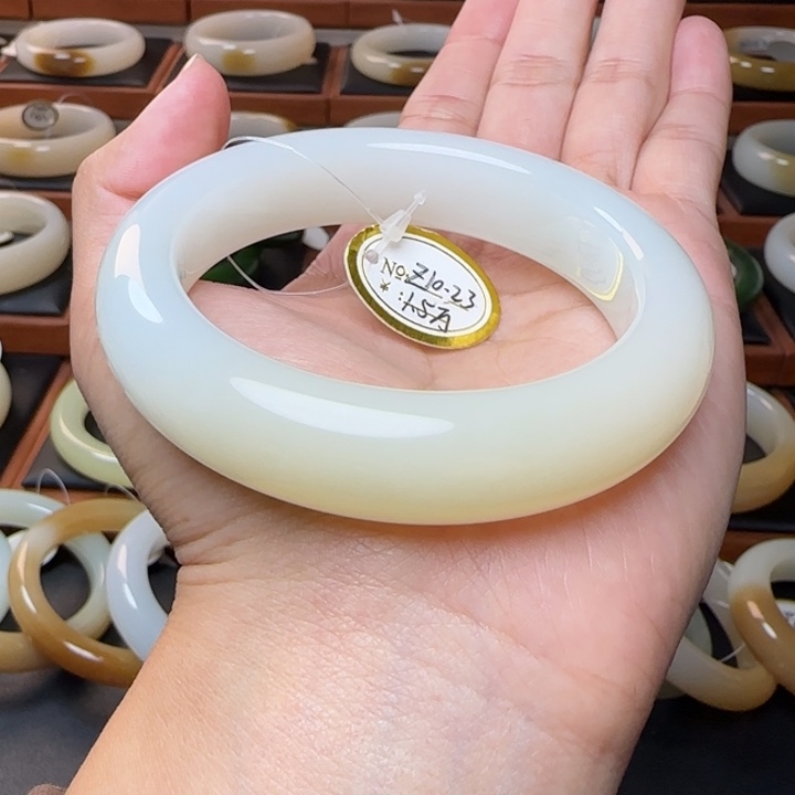 和田玉未镶嵌手镯微糖羊脂白56.4