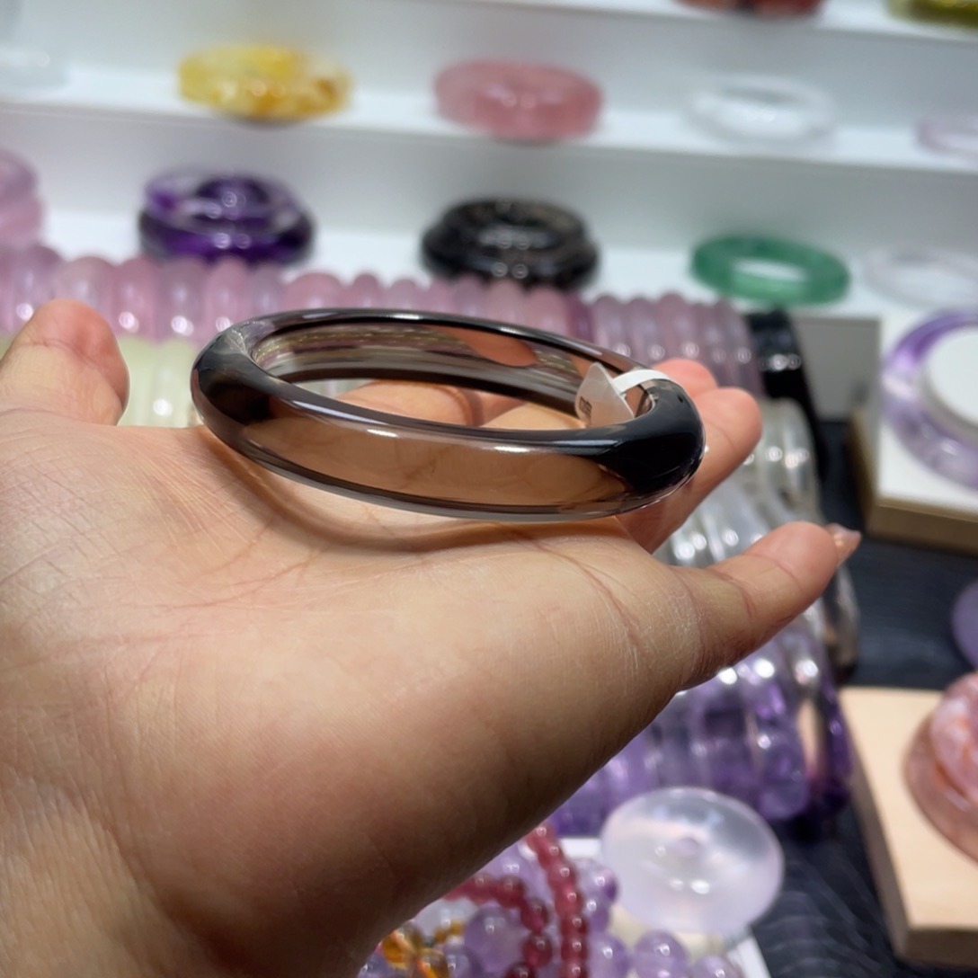 水晶手镯52圈口18号全净体茶晶未镶嵌