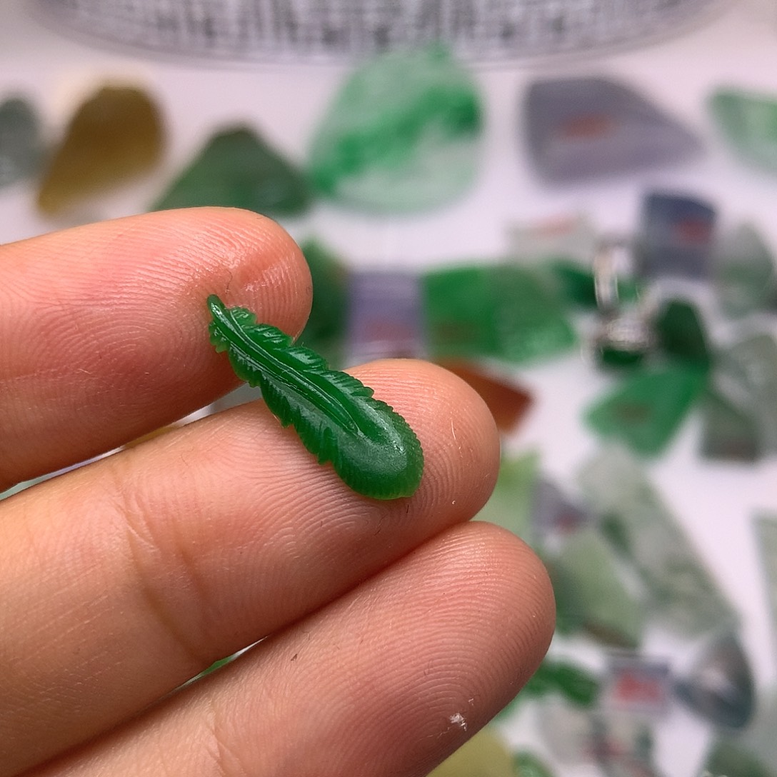 定制翡翠未镶嵌天然翡翠定制