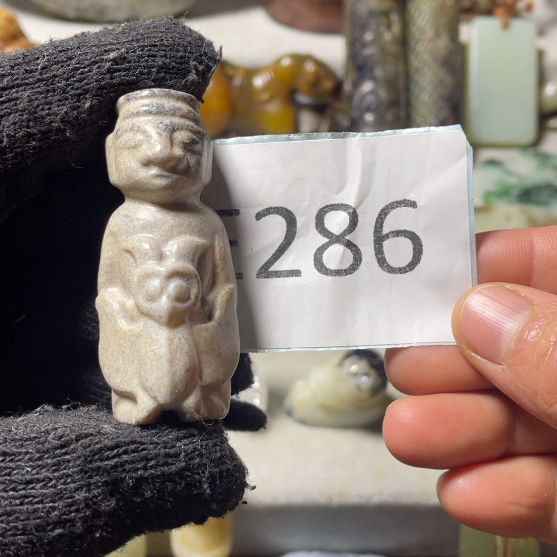 未镶嵌和田玉挂件