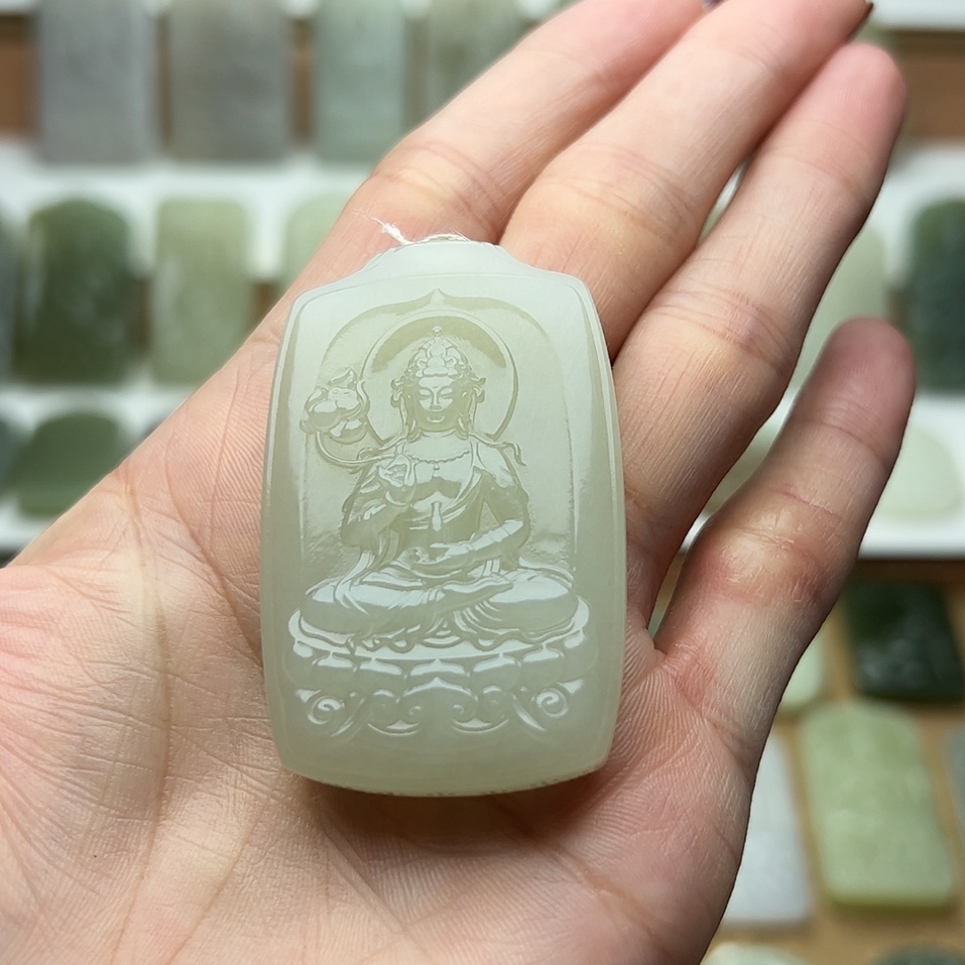 和田玉未镶嵌颈饰