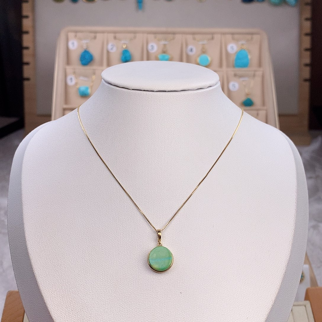 绿松石颈饰18K金镶嵌