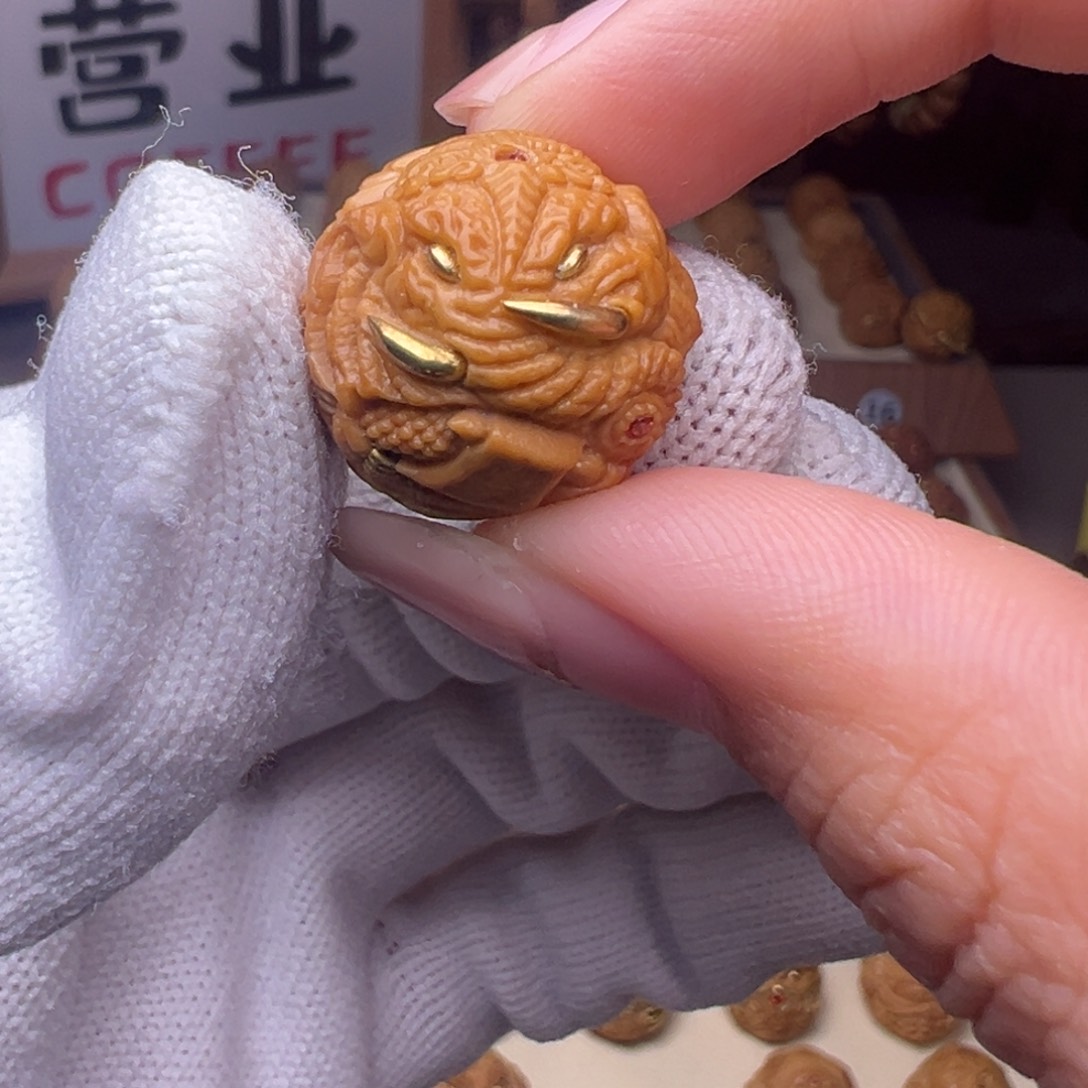 猴头核桃把件镶嵌款狮驼岭全品有正常封口线