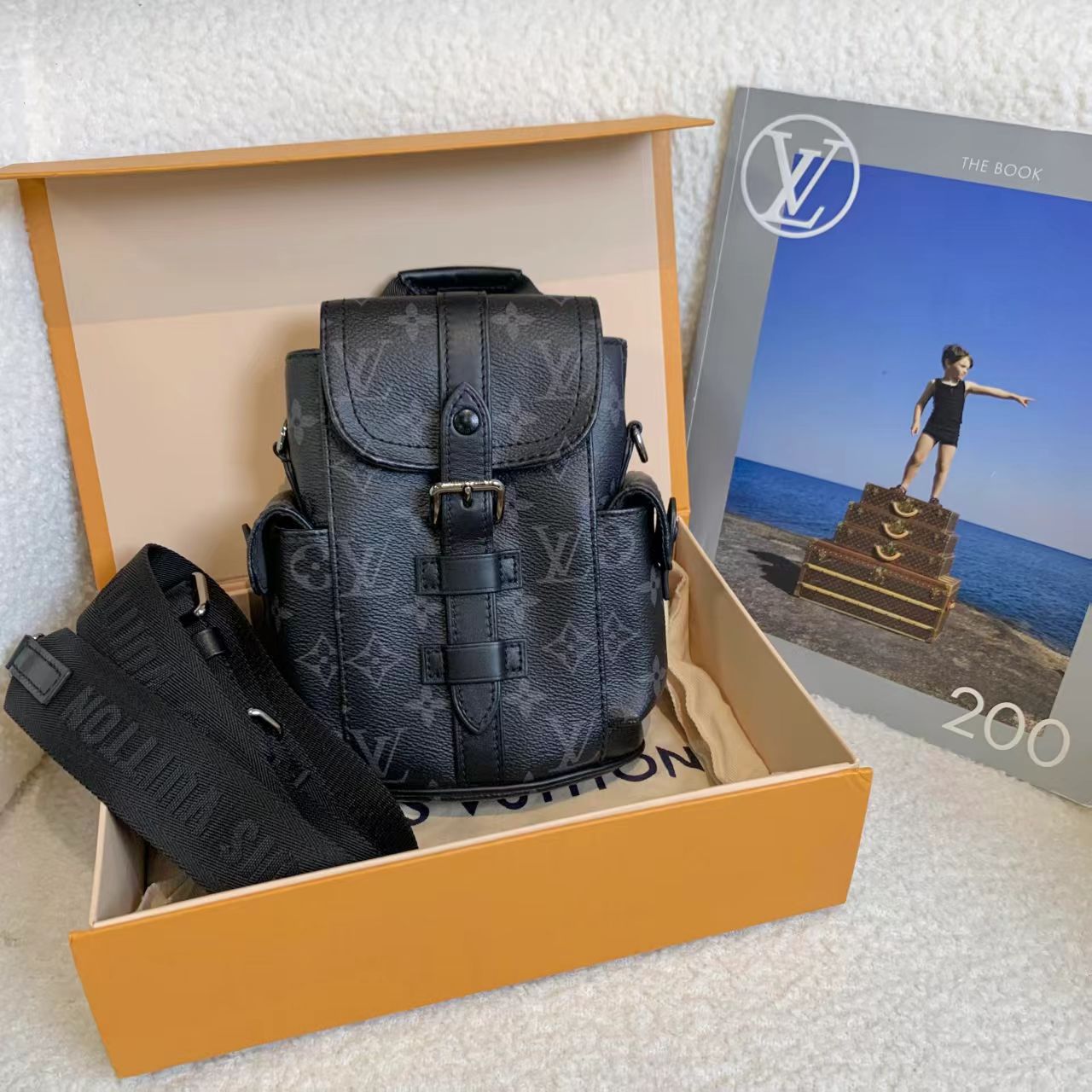 99新 LouisVuitton/路易威登 壹臻/黑老花双肩包 39563650