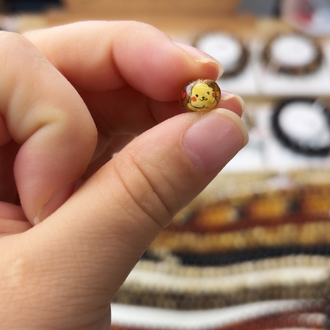 阿***哈琥珀未镶嵌裸石九