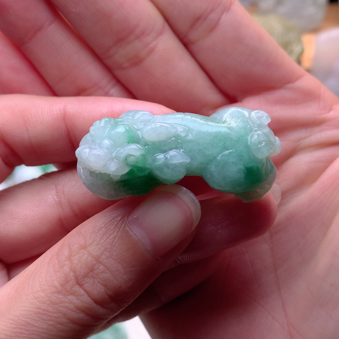 定制翡翠未镶嵌貔貅