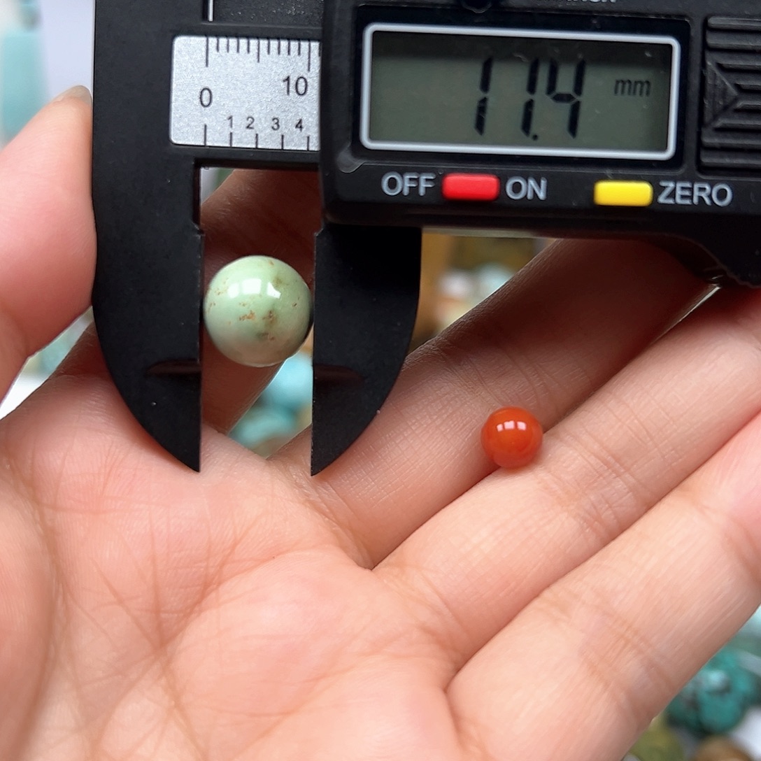 南红玛瑙未镶嵌珠宝奇石