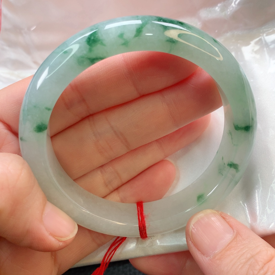 翡翠手镯未镶嵌56正