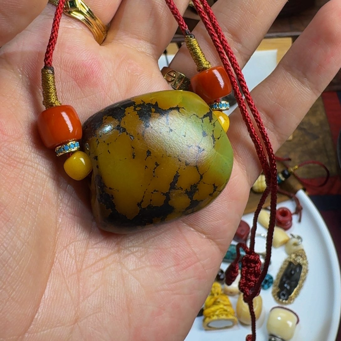 玻璃颈饰啊啊啊啊啊啊啊啊