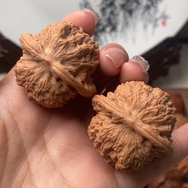 刺***把件文玩核桃41血麒麟