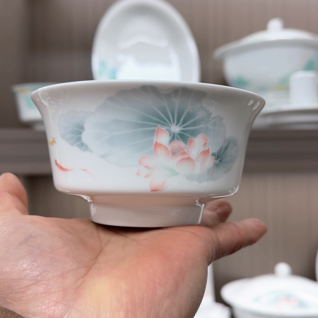 白瓷高白泥白瓷鱼戏莲叶4.8寸米饭碗2个。