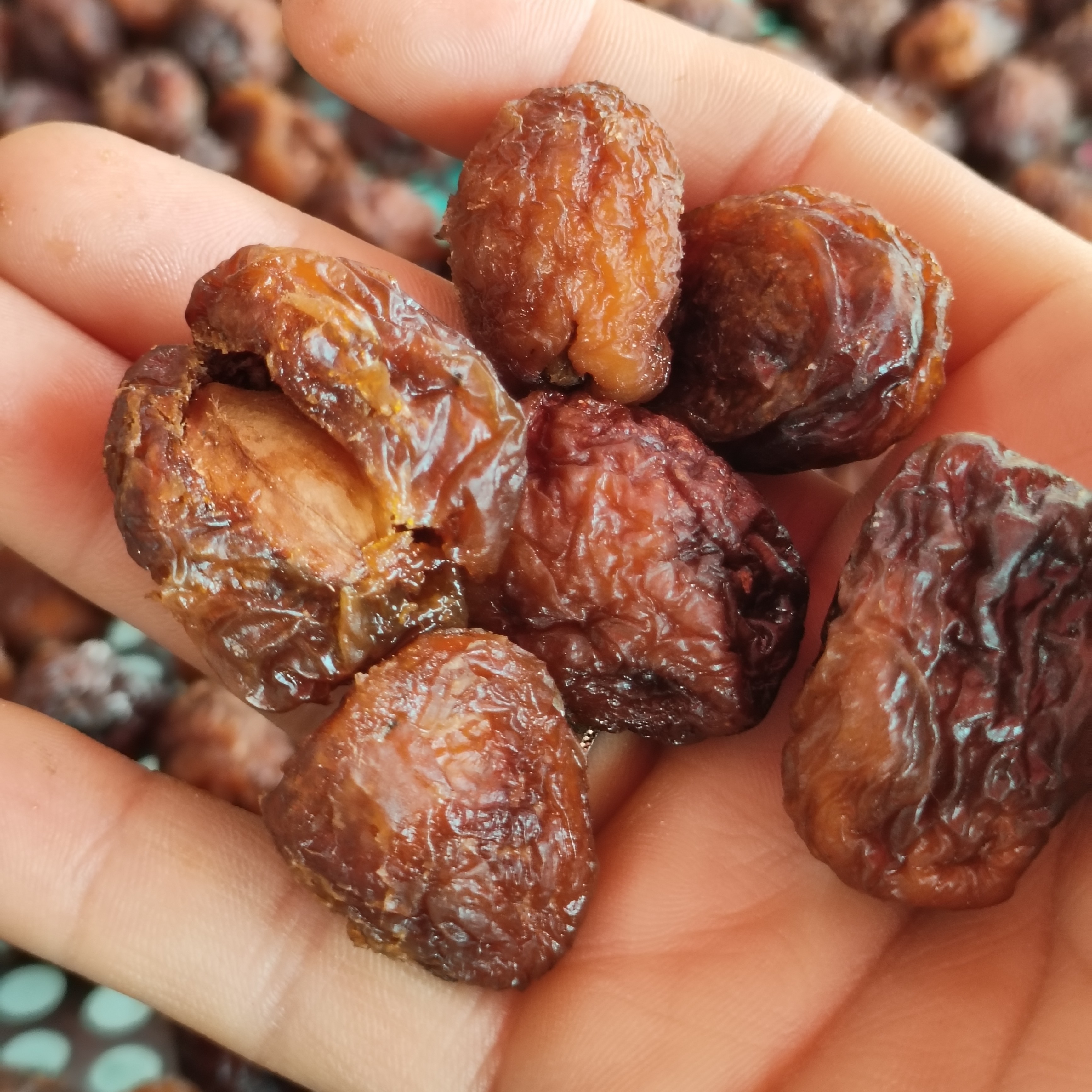 2025轮胎小白杏干自然晾晒农家原味口感香甜软糯