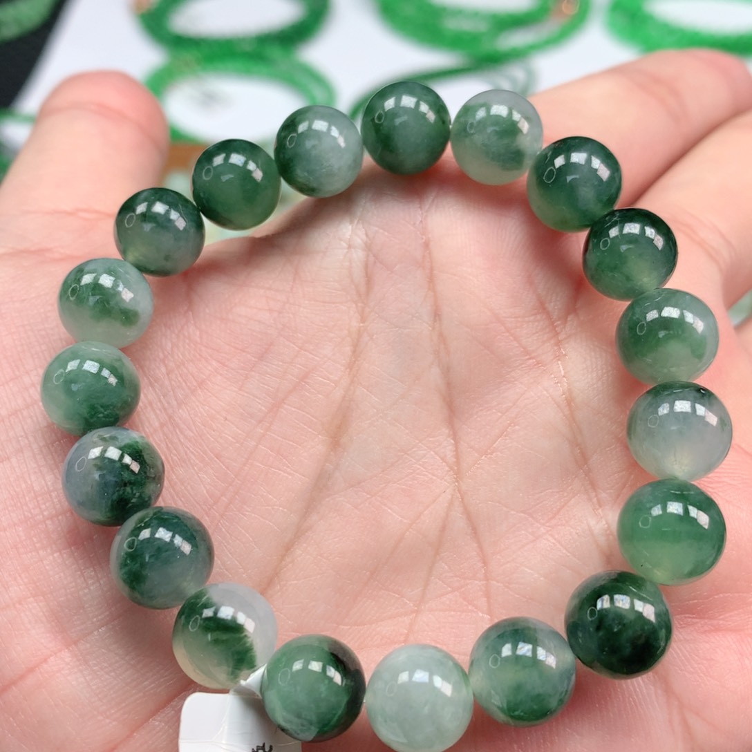 翡翠手链未镶嵌翡翠