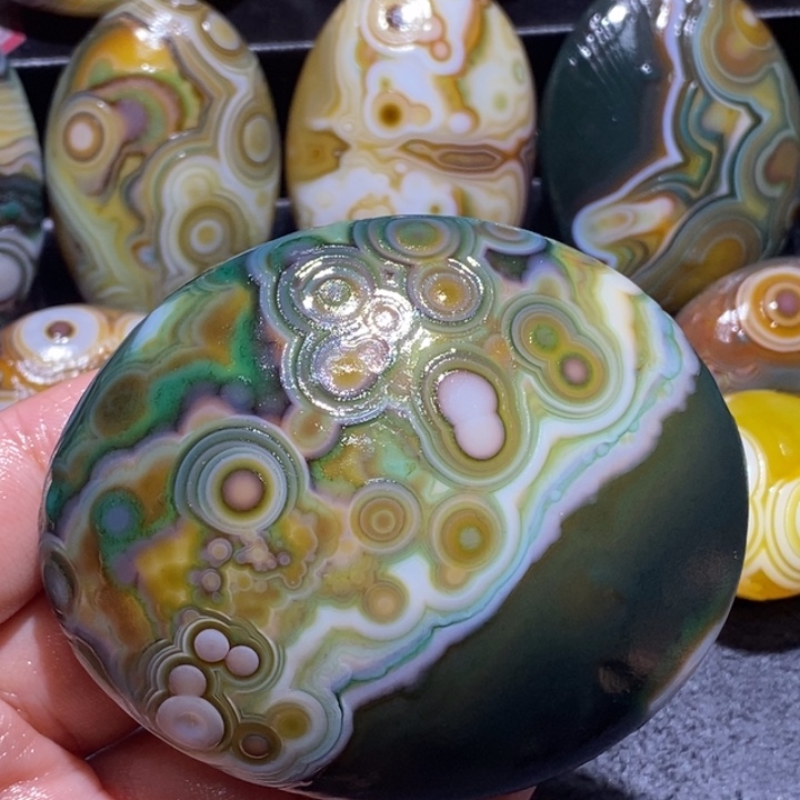 皇***岸玛瑙/玉髓未镶嵌珠宝奇石