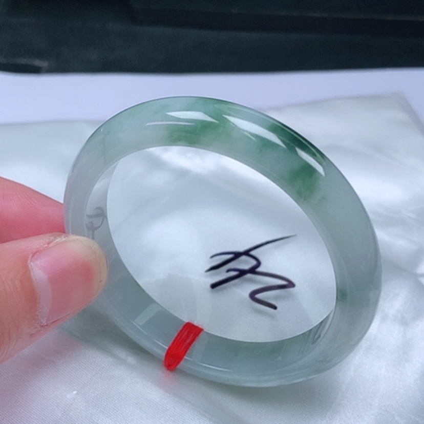 【闪购商品】翡翠手镯未镶嵌，