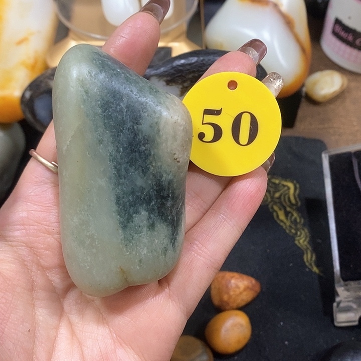 未镶嵌和田玉（糖玉）挂件