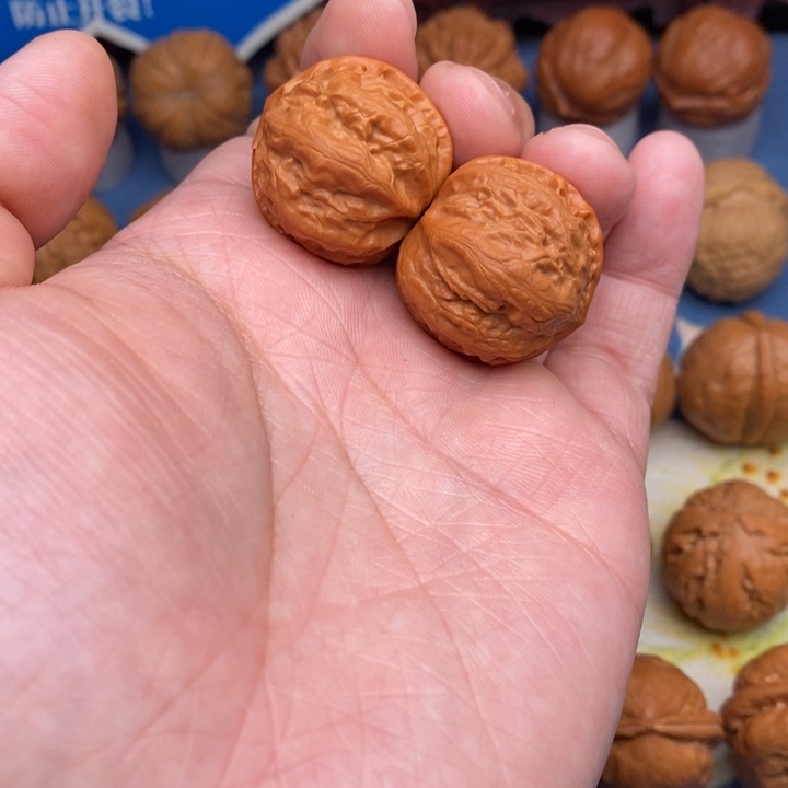 文玩核桃把件小霸王龙