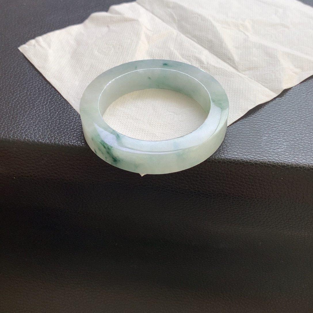 凉***定制翡翠未镶嵌手镯