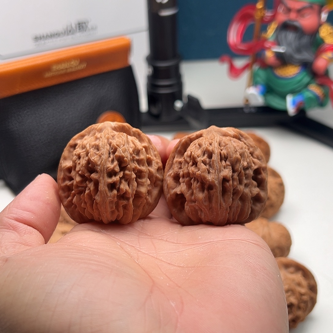 文玩核桃吊坠四座楼