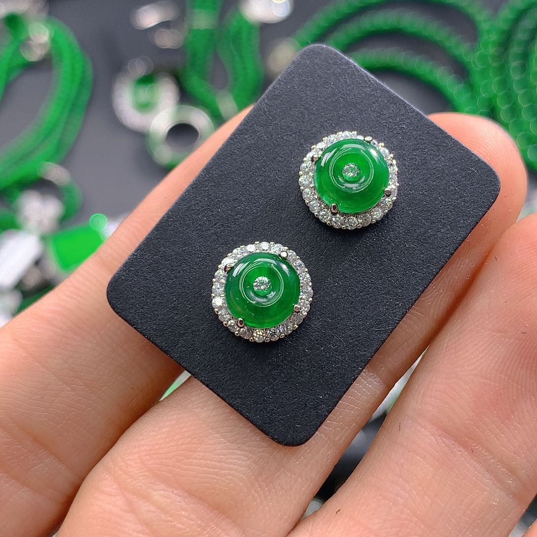 翡翠手链未镶嵌翡翠