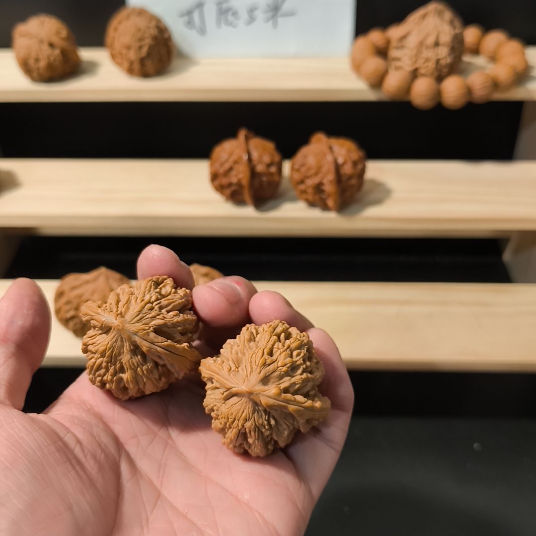 不***喻吊坠文玩核桃40虎头