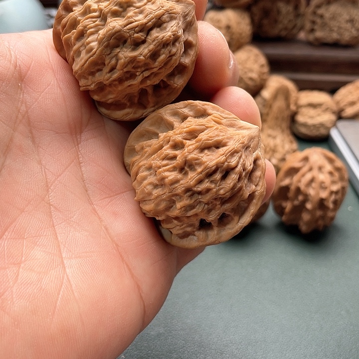 文玩核桃吊坠42公子帽