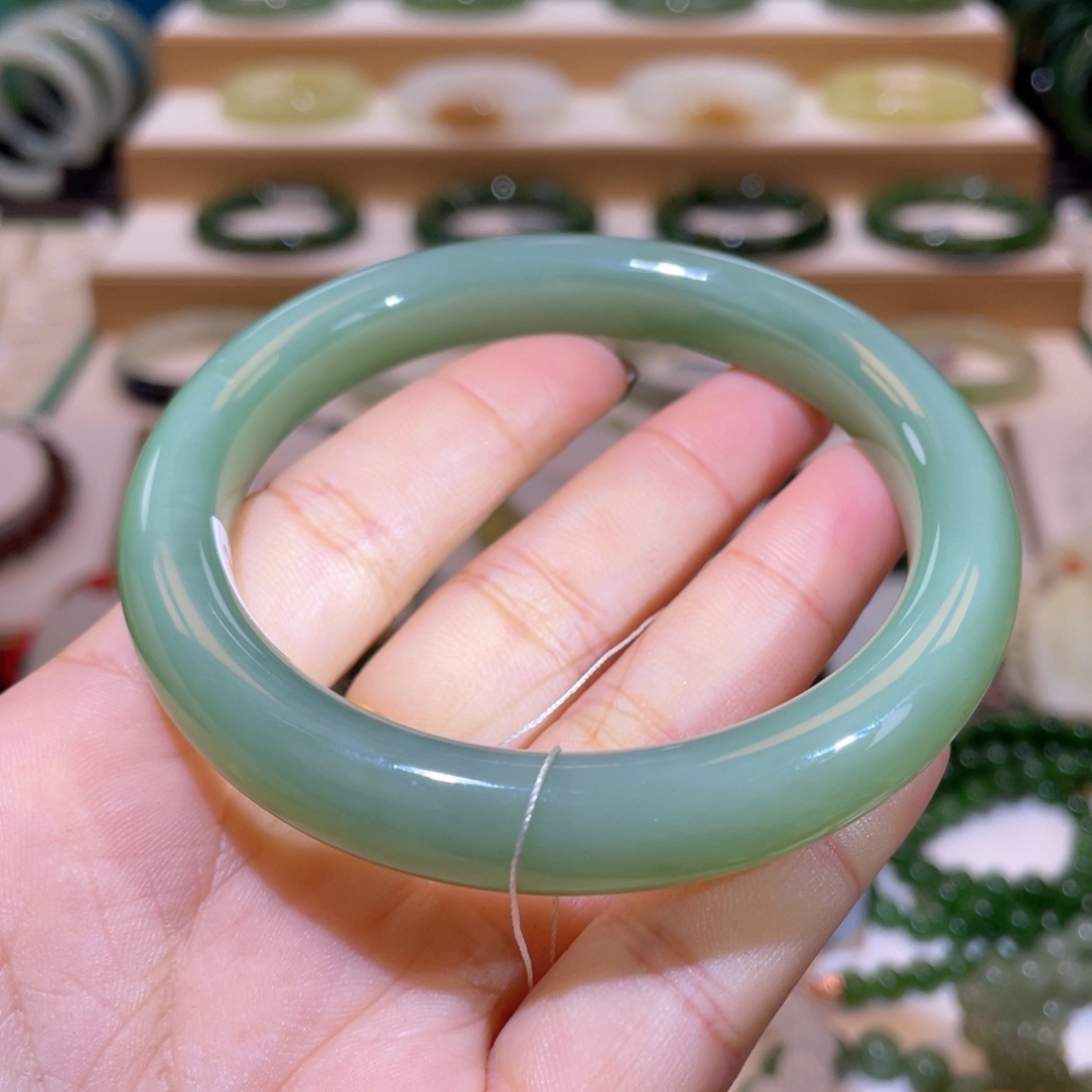 和田玉收藏级粉青手镯62、63未镶嵌