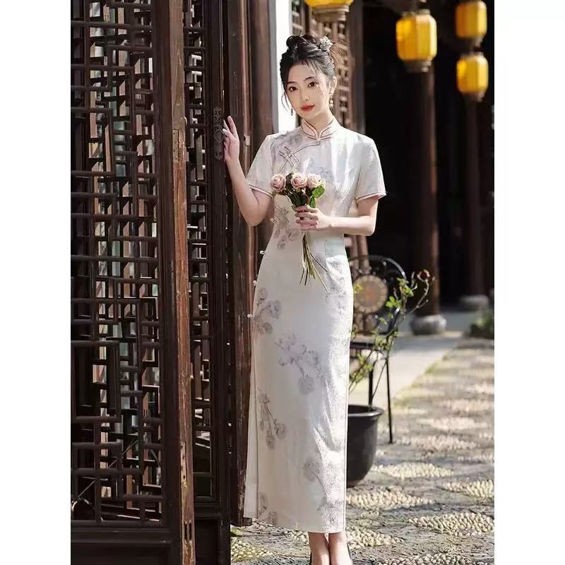 0623 米色底 八扣 大花 【春枝】旗袍【款式以直播间为准】