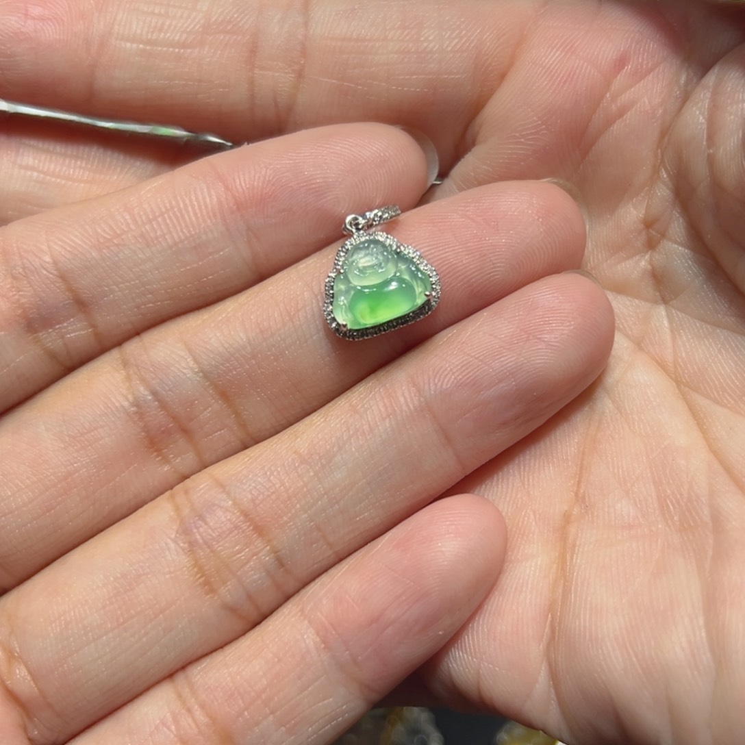 翡翠颈饰18K金镶嵌?吊坠
