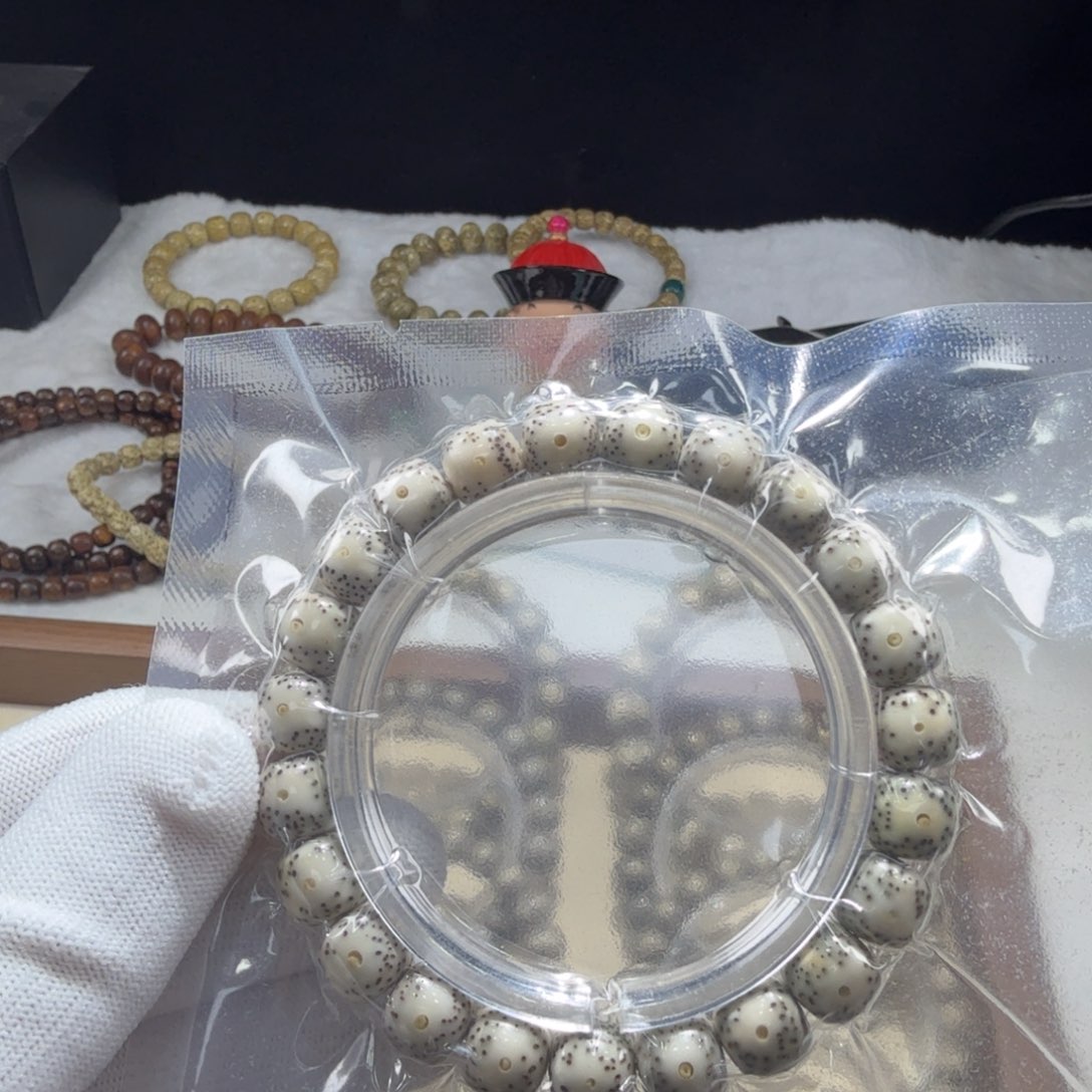 星月菩提吊坠石玉月留白10。9