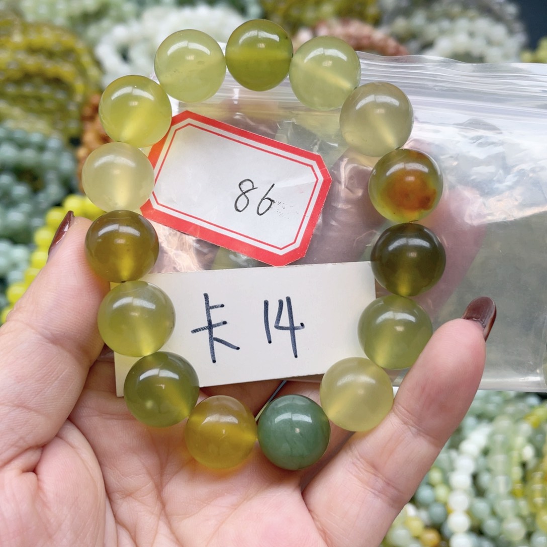 未镶嵌蛇纹石玉手链