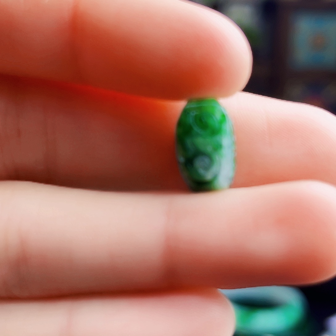 颈饰未镶嵌翡翠多样性