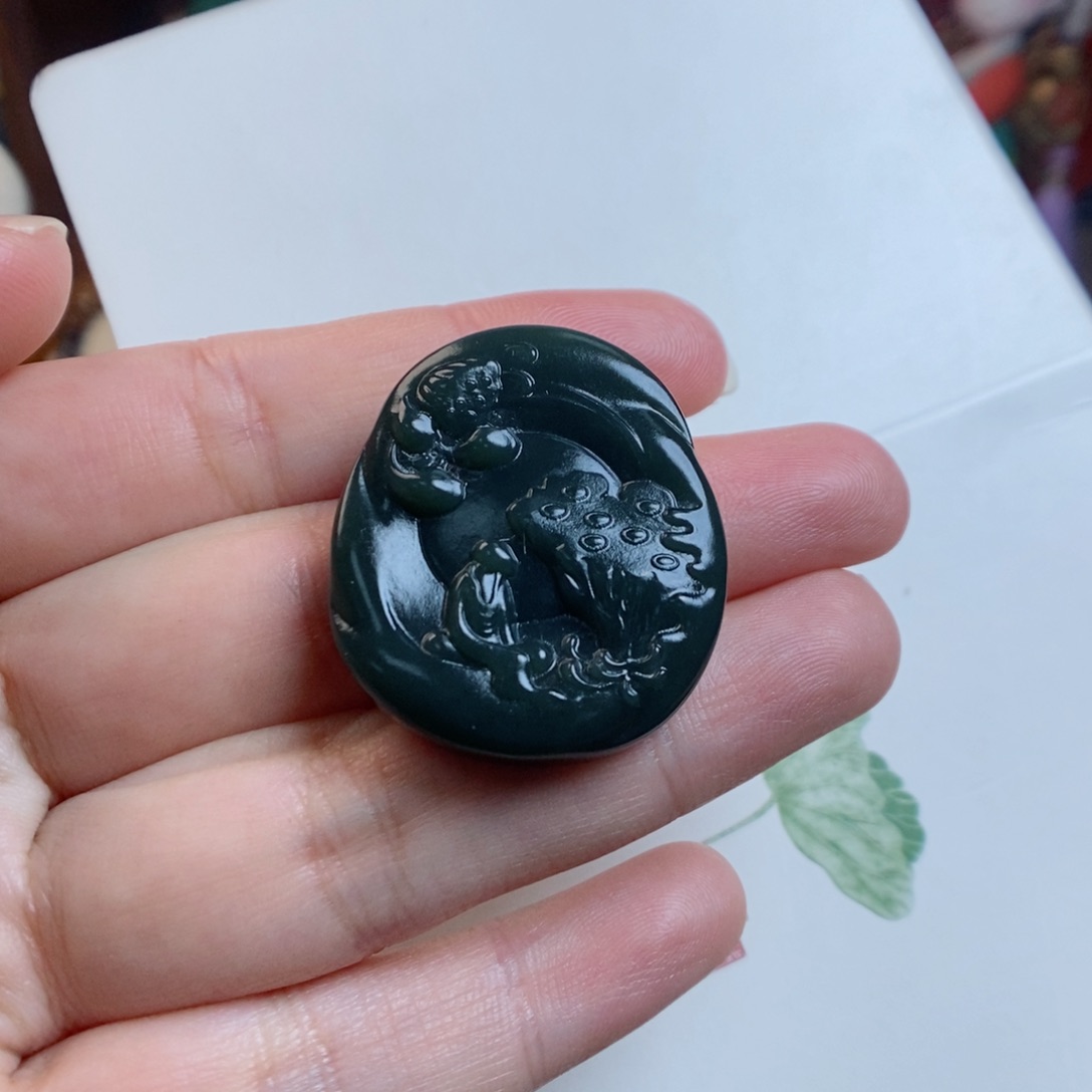 和田玉颈饰未镶嵌