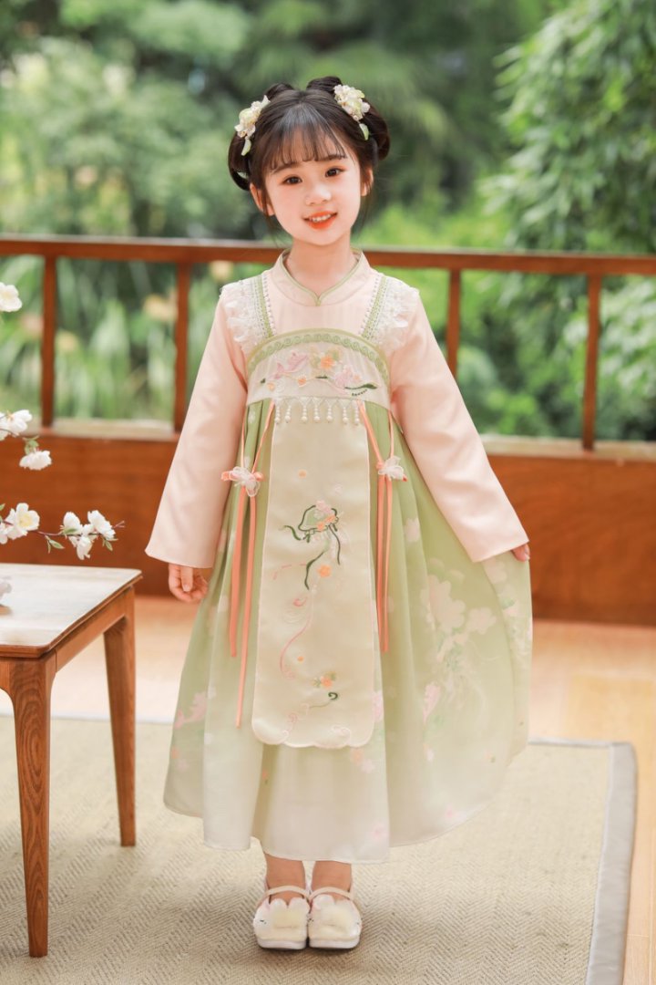 汪小荷【品牌秋款清货】女童汉服中国风明制新款GXD33303-A