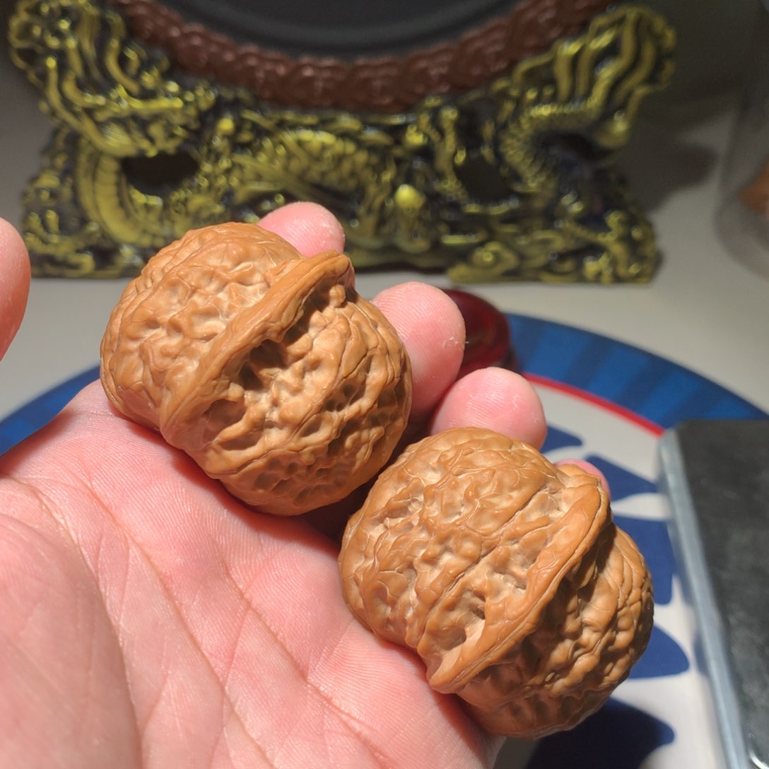 文玩核桃把件麒麟王43克重46.6