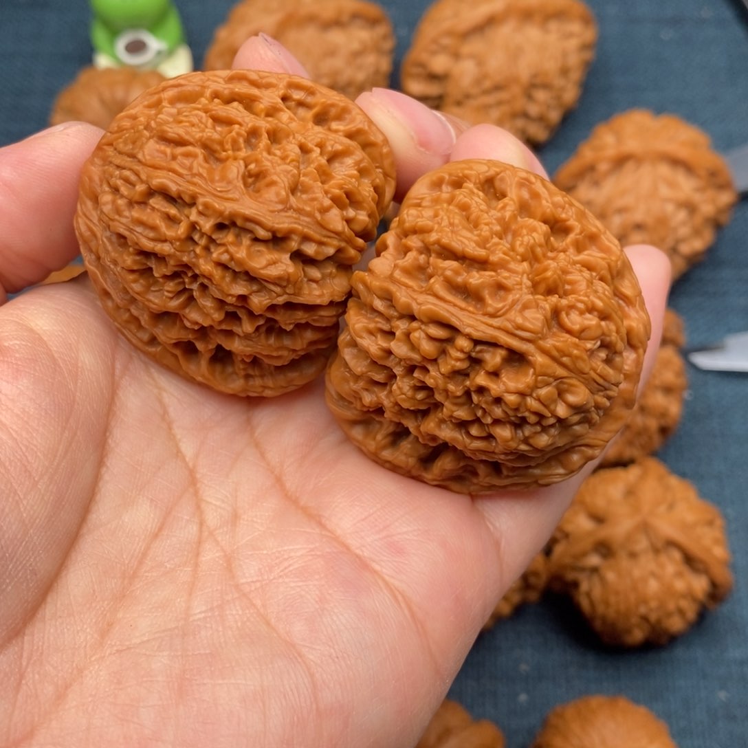 文玩核桃把件42精品南疆石球全品