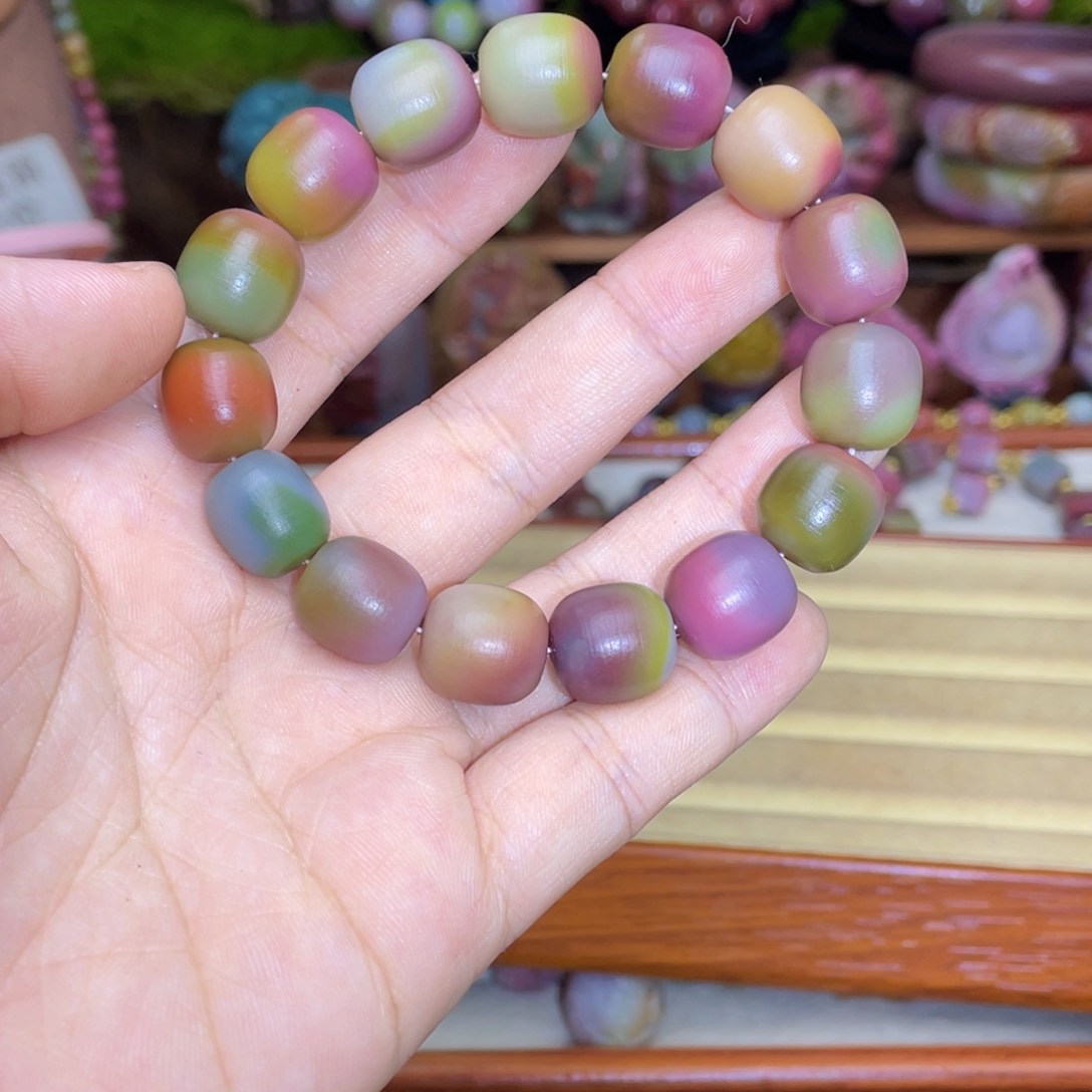 玛瑙/玉髓珠宝半成品未镶嵌静***ᴿ盐源玛瑙炫彩老型手串