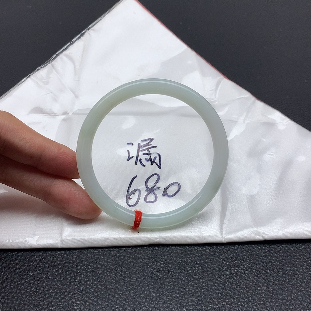 翡翠未镶嵌手镯55