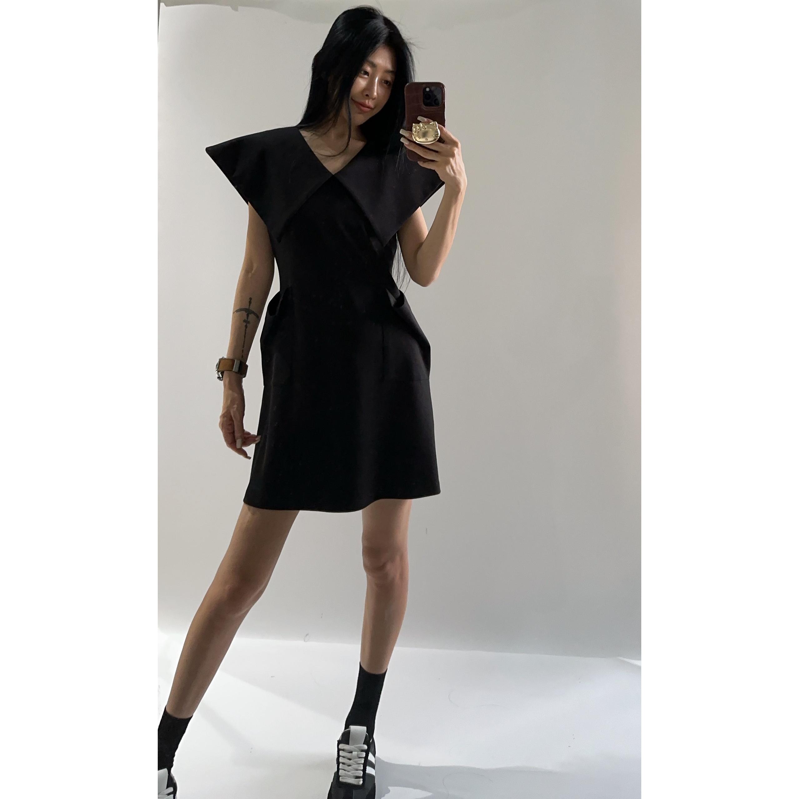 20270（定制款NO退NO换）清冷厌世感小飞袖裙